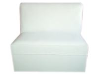Diseño a medida de sillones cortinas y almohadones.
