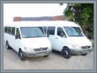 Alquiler de minibus para transporte de agencias de traslados.