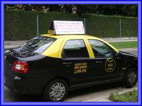 Para taxis y camionestas carteles de publicidad movil.