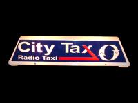 Fabrica y venta de carteles y letreros para taxis.