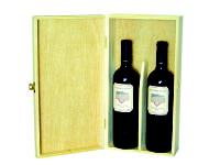 Vino con logo y cajas para empresas.