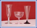 Vasos descartables para catering de empresas.